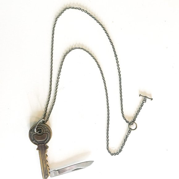 BRASS KEY Pendant Necklace with anchor clasp chain - Picture 5 of 6